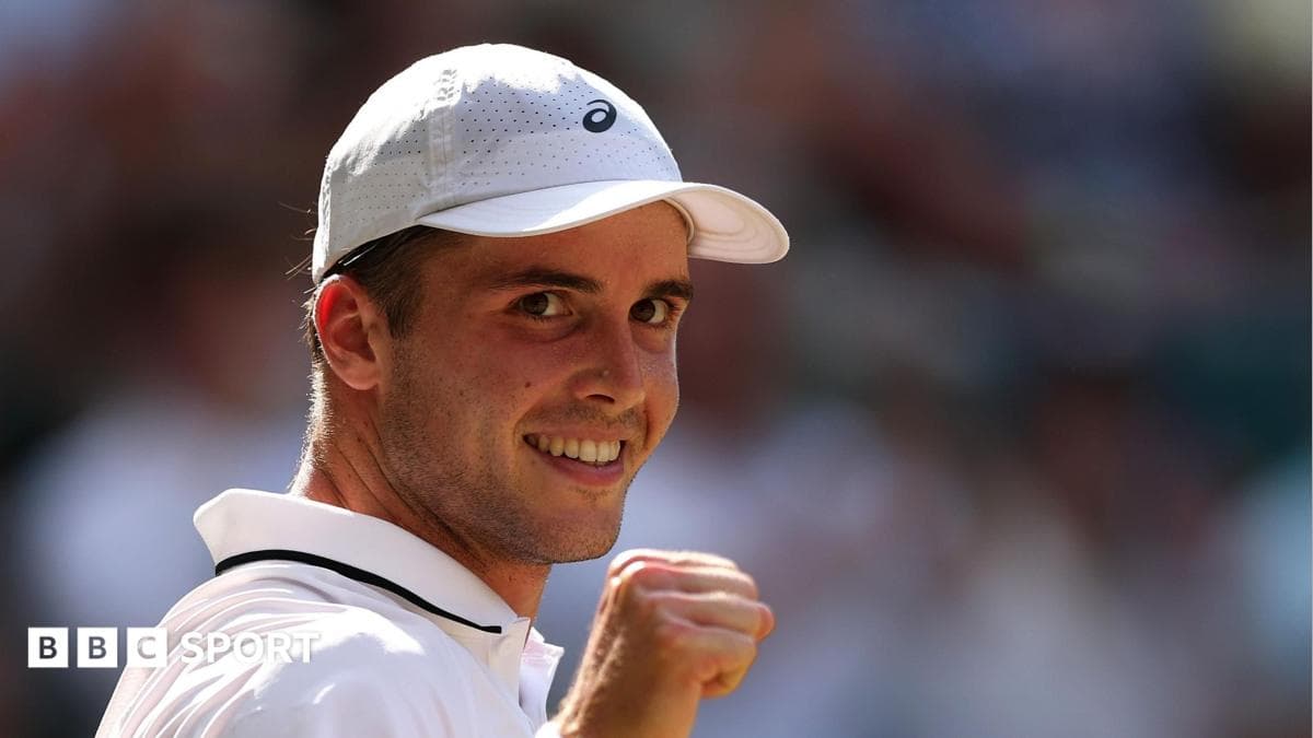 Arthur Ferry on the way to the Wimbledon final