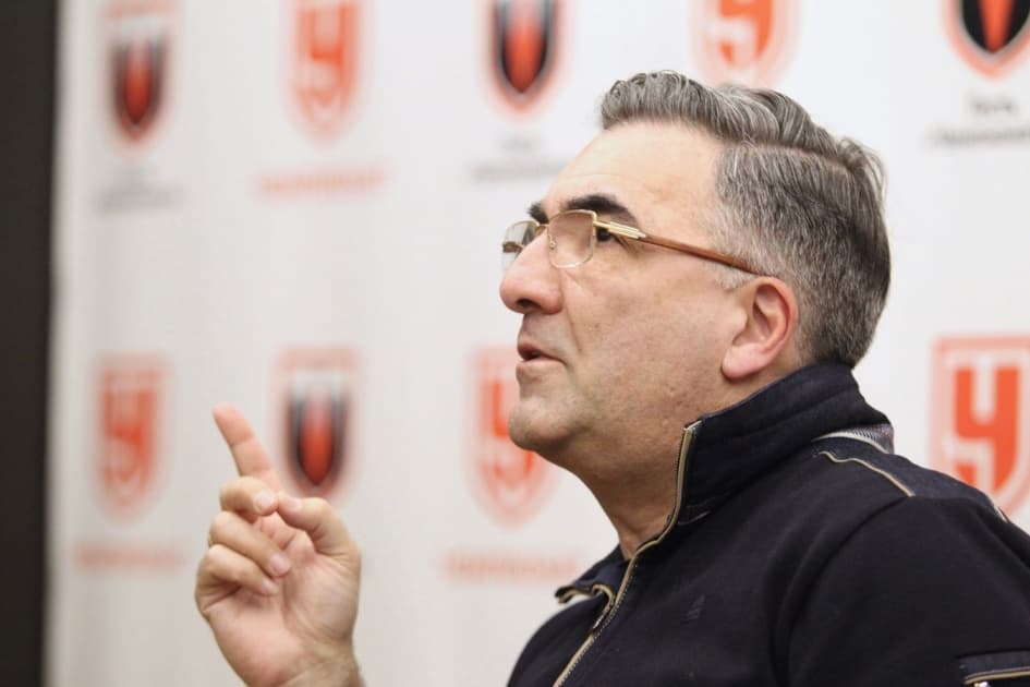 Вайсфельд: «Шанхайские Драконы» — искусственная команда