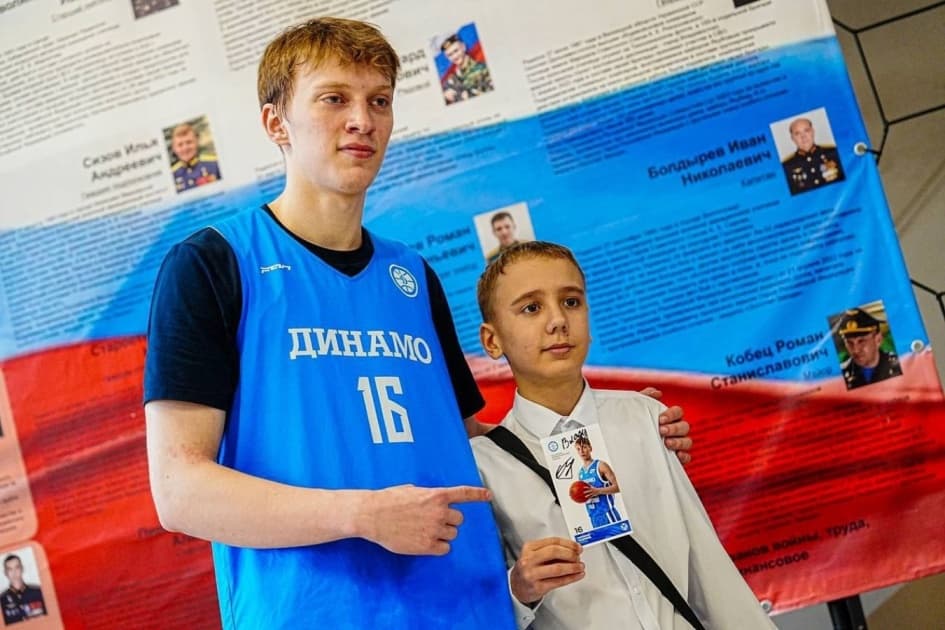«Динамо» продлило контракт с защитником Садиковым до 2027 года