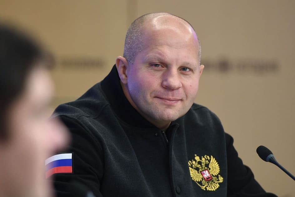 Емельяненко и Леснар не встретятся в октагоне