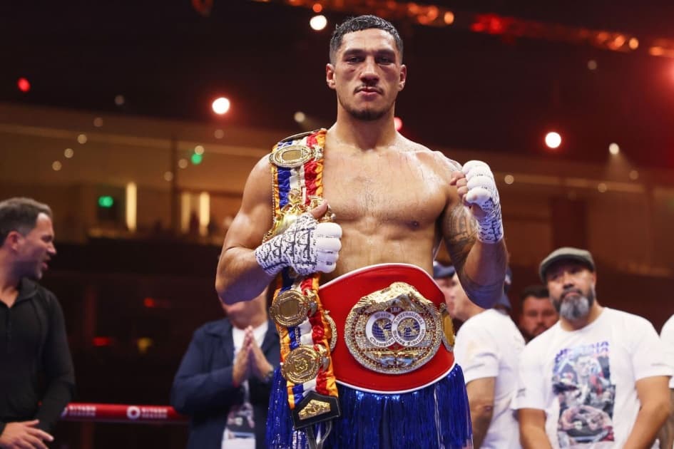 Непобеждённый Джей Опетайя подал в суд на IBF, потребовав вернуть титул чемпиона
