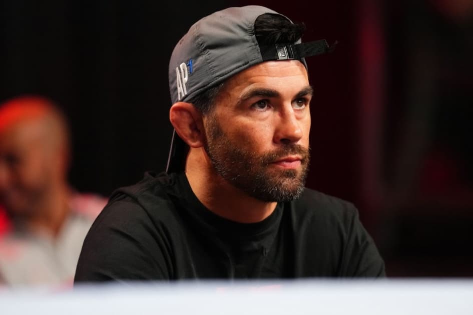 Отсутствие денег спасло меня. Экс-чемпион UFC — о восстановлении от тяжёлых травм