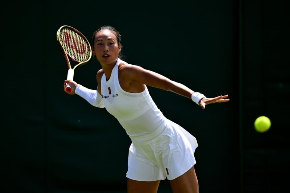 Чжэн Циньвэнь уверенно вышла в четвертьфинал турнира WTA-250 в Афинах