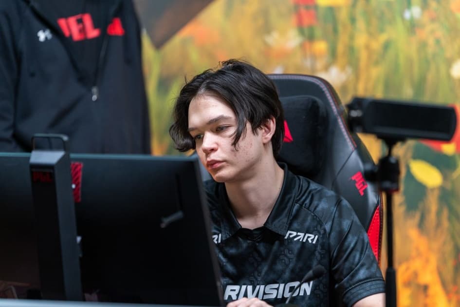 PARIVISION разгромила Rune Eaters и вышла на Team Yandex в полуфинале EWC 2026